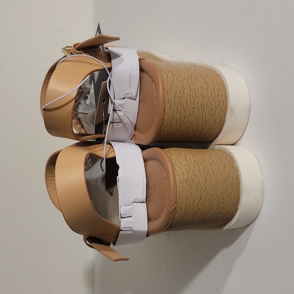 Universal Thread NIB Alba Beige Tan Platform Sandals sz 9.5 Memory Comfort Foam - Picture 9 of 12